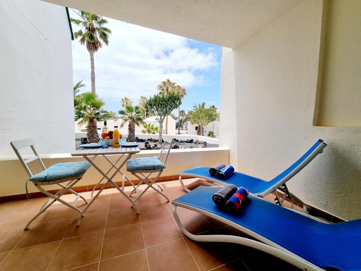 Apartamento Eduardo A Primera Linea Del Mar Costa Teguise Extérieur photo