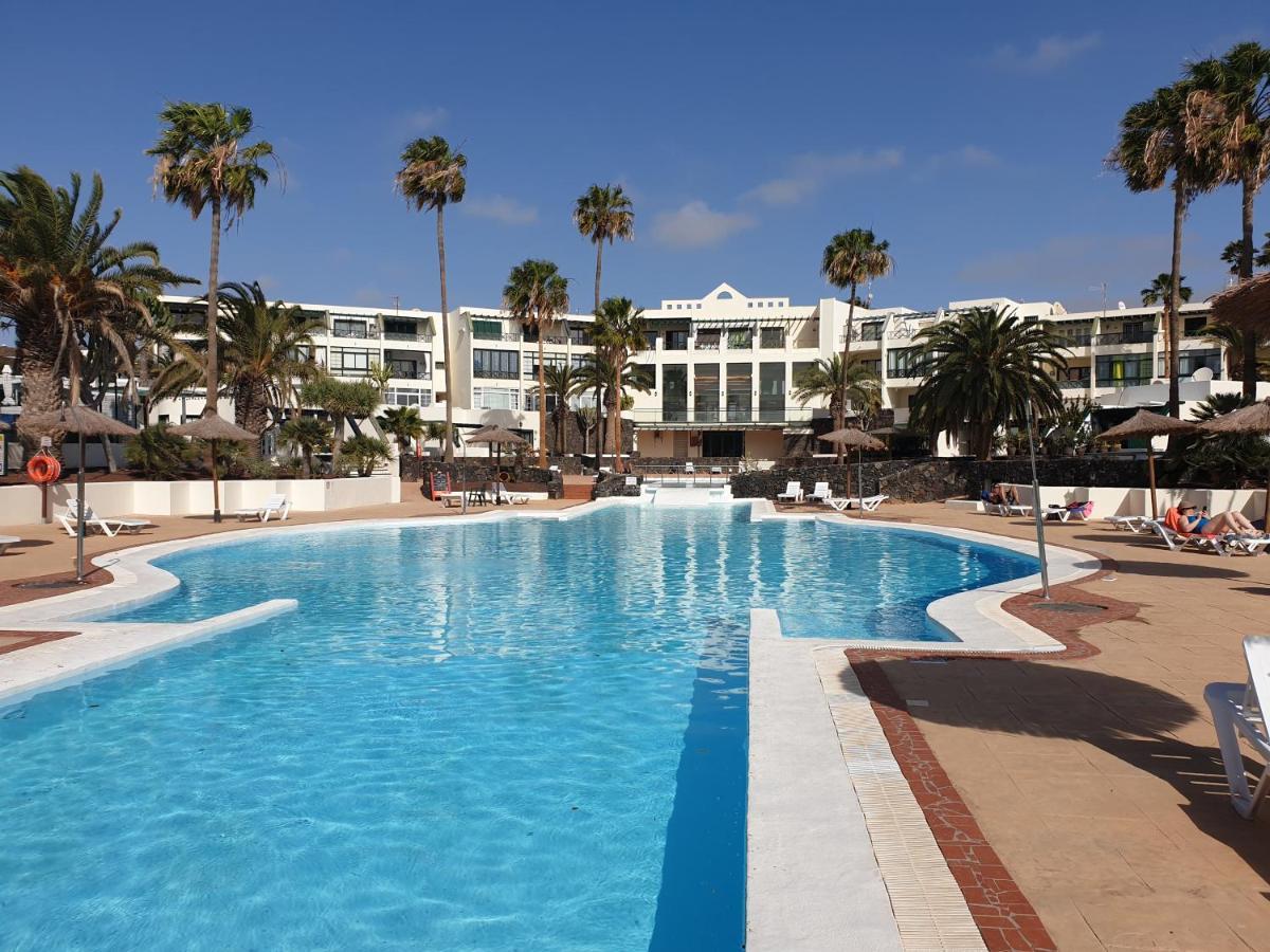 Apartamento Eduardo A Primera Linea Del Mar Costa Teguise Extérieur photo