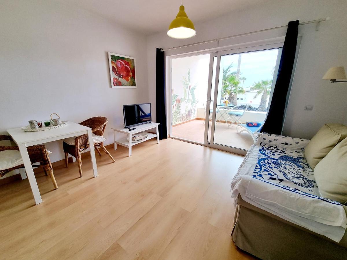 Apartamento Eduardo A Primera Linea Del Mar Costa Teguise Extérieur photo